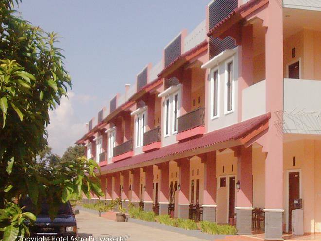 Astro hotel