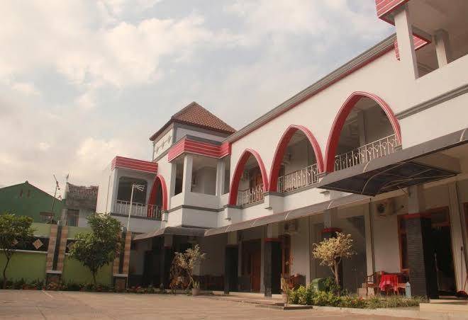 Hotel asri baru