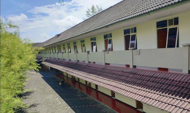 Hotel teratai mas