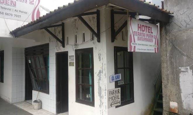 Hotel teratai putih
