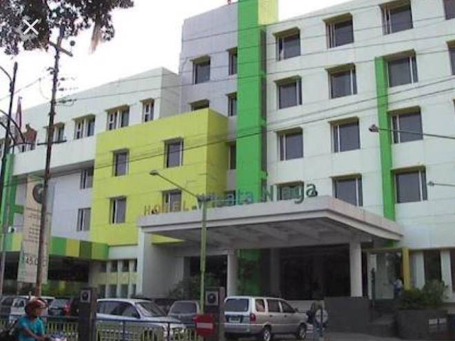 Wisata niaga hotel