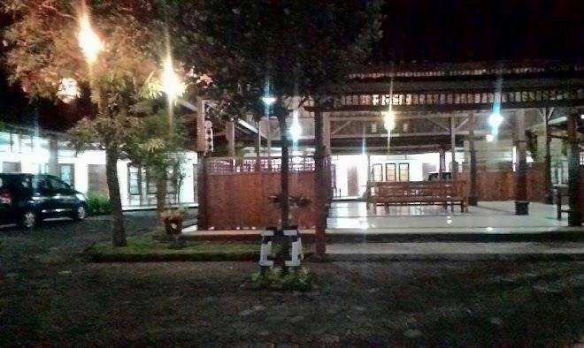Grand cepu hotel