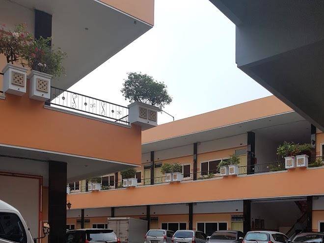 Hotel kencana
