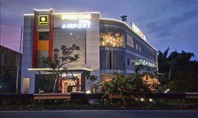 Front one hotel airport solo boyolali