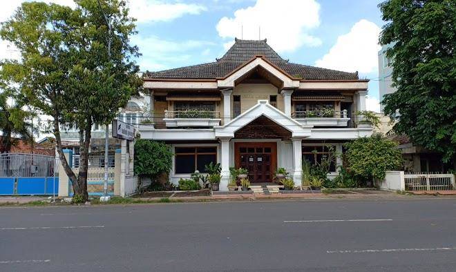 Hotel teluk penyu