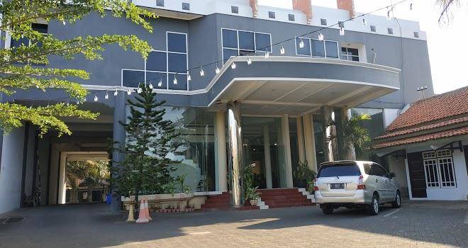 Hotel kencana