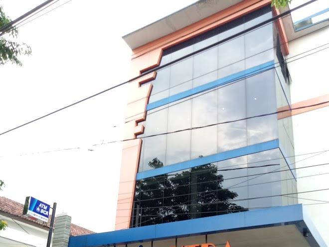 Hotel grand putra kebumen