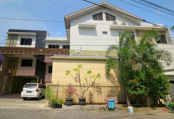Airy bandara ahmad yani anjasmoro raya 74 semarang