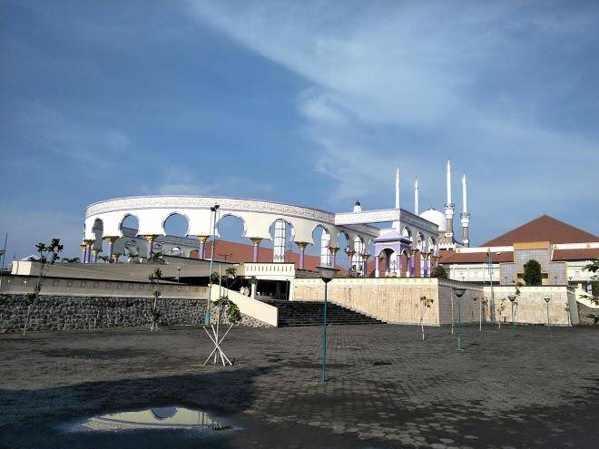 Grha agung hotel