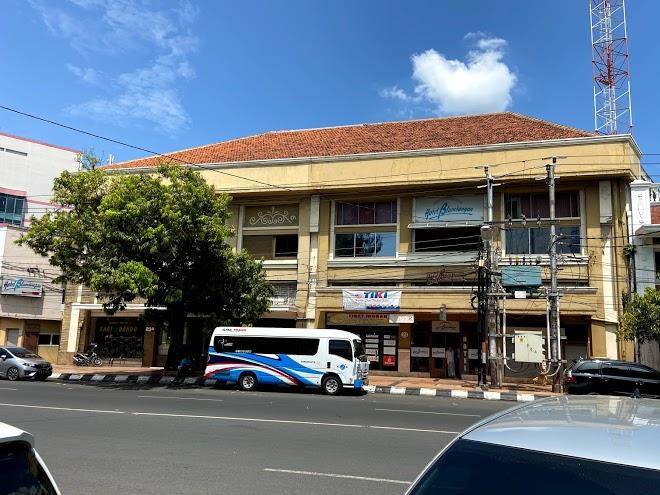 Hotel blambangan