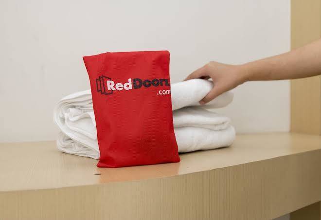 Koolkost Female Near Klenteng Sam Poo Kong Image