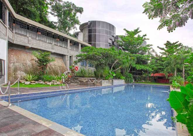 Oak Tree Emerald Semarang Image