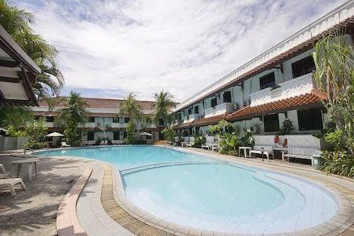 Hotel bahari inn
