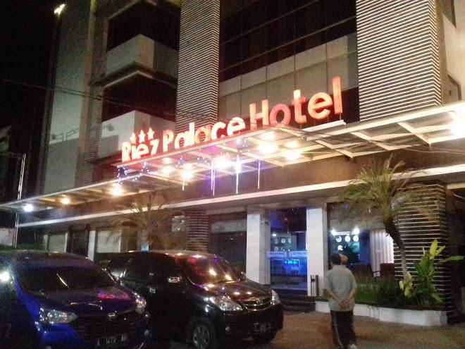 Riez Palace Hotel Image