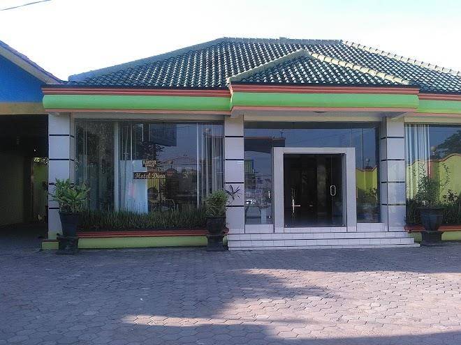 Hotel dina