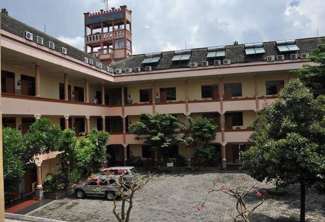 Hotel pramesthi