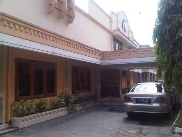 Hotel sanashtri