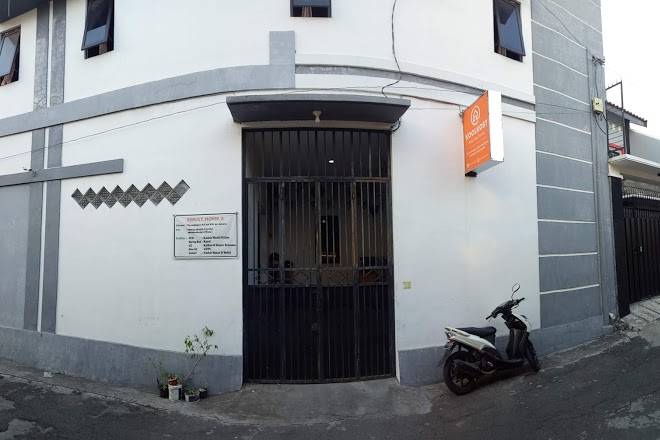 Koolkost female syariah near rsud dr moewardi solo