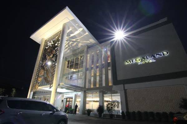 Megaland hotel solo