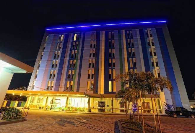Roa roa hotel