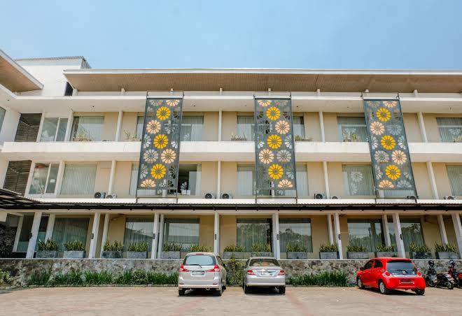 Cempaka hill hotel jember