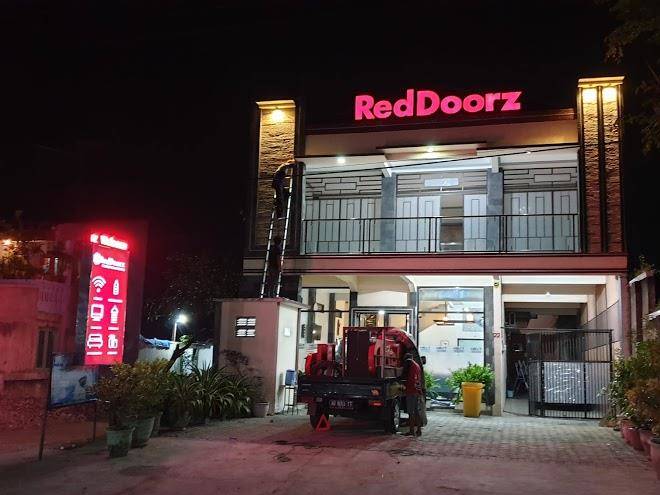 Reddoorz hotel kampung inggris