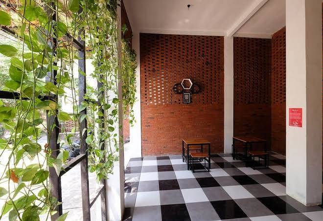 Reddoorz syariah selomangleng kediri