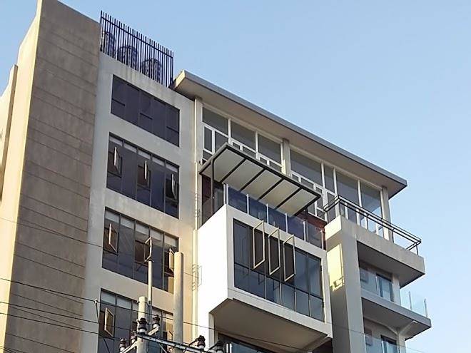 De'lobby suite hotel