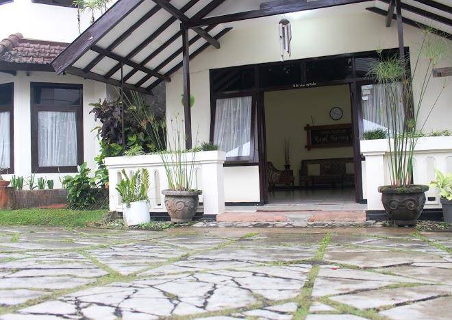 Hotel ragil kuning