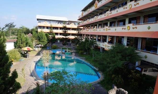 Hotel surya indah