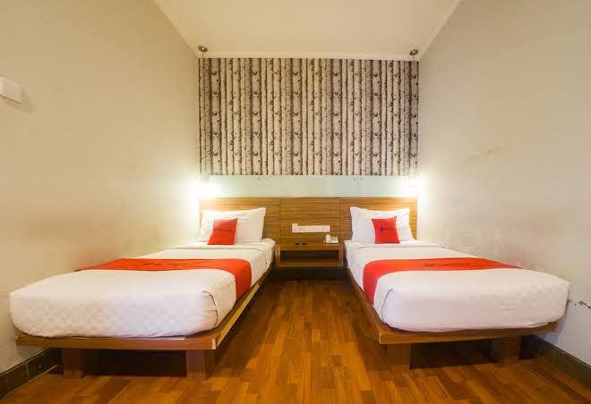 Reddoorz plus celaket malang