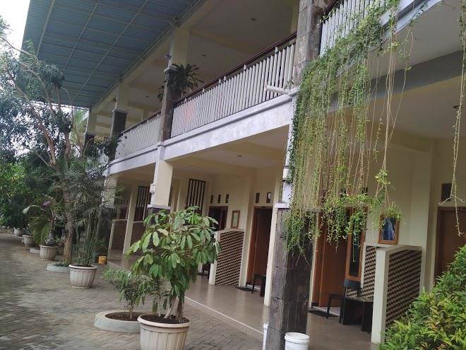 Rumah singgah ebony