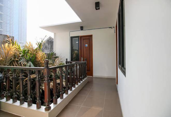 Airy syariah kencana sari timur empat f33 surabaya