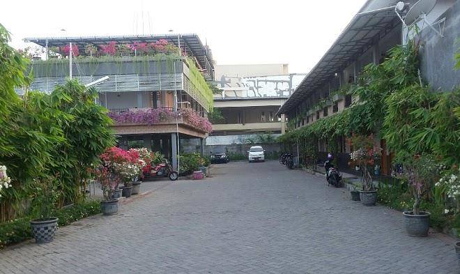 Kos taman paradise