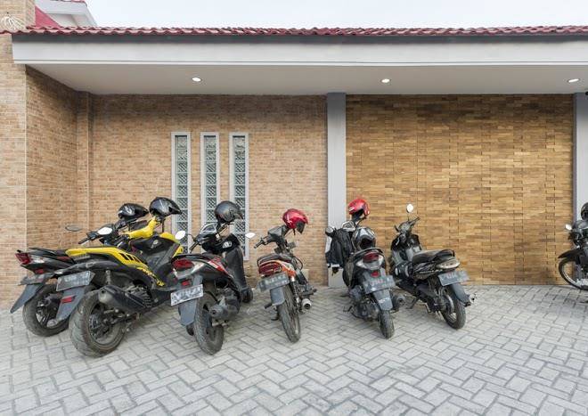 Reddoorz near stasiun tvri 2