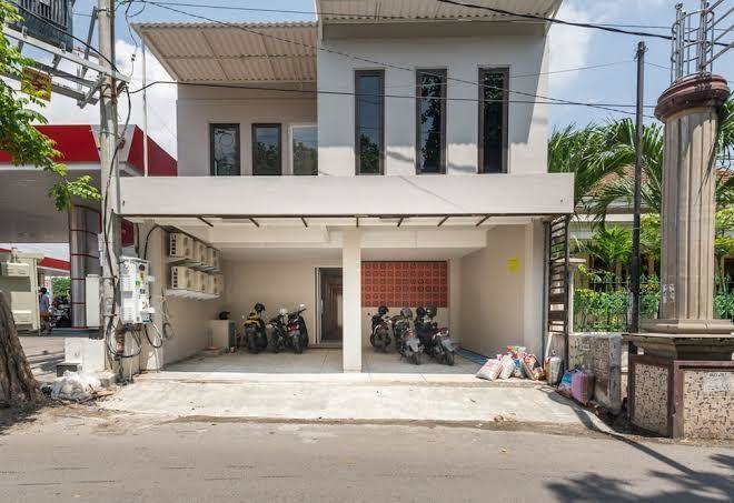 Reddoorz near kaza mall surabaya