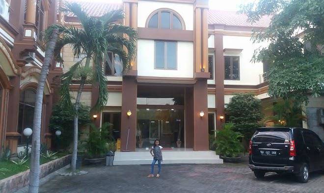 Hotel mahkota i