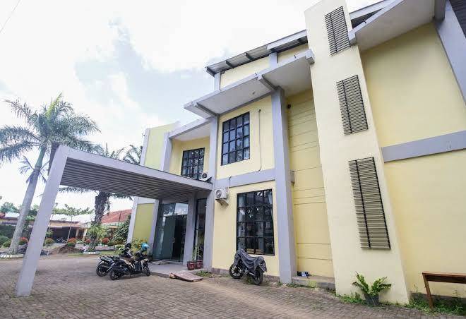 Airy singosari raya mondoroko 1 malang