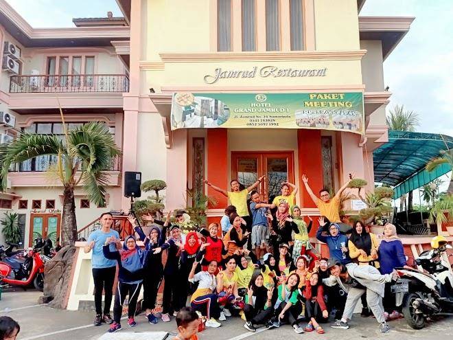 Grand jamrud hotel
