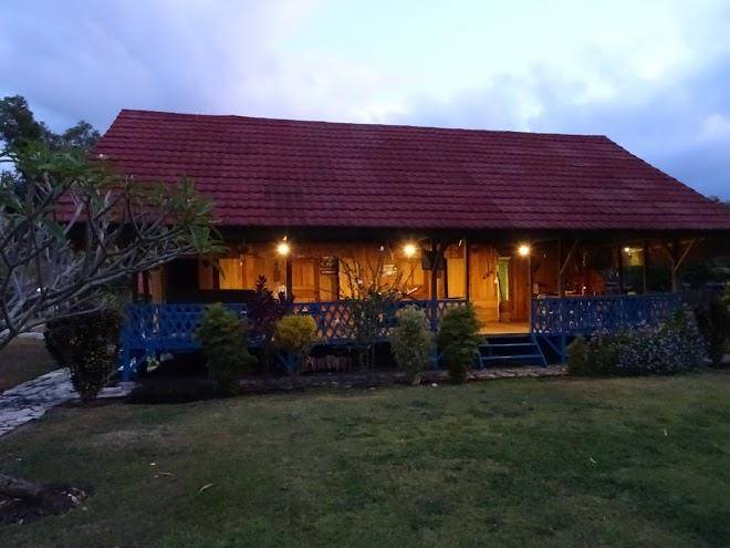 4 Pohon Ecolodge Les 4 Arbres Flores Indonesia Image