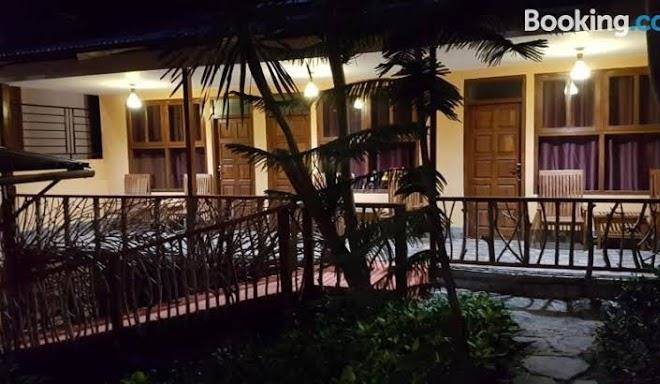 Centro bajo hotel & resto