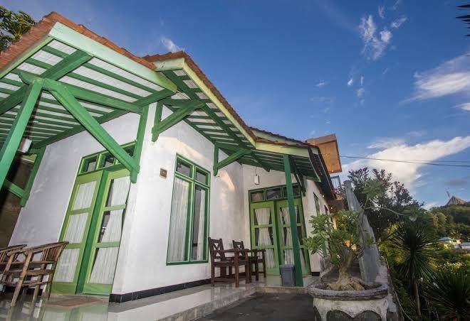 Green hill boutique hotel