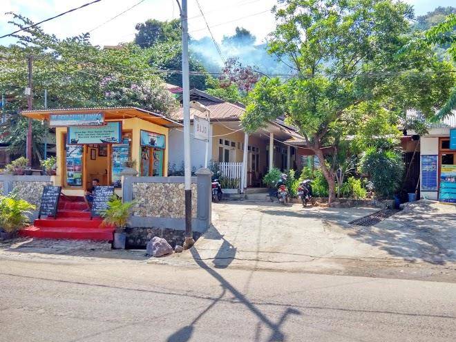 Hotel Bajo Beach Image