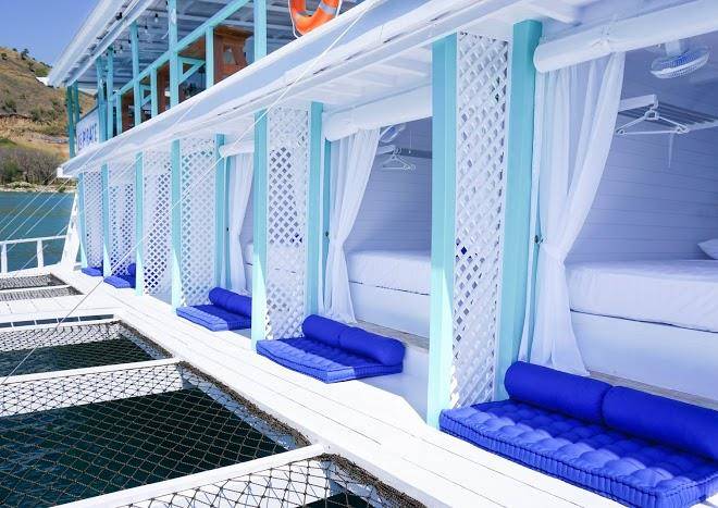 Le Pirate Boatel Labuan Bajo Image