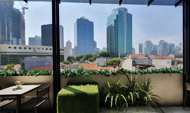 Eightin hotel sudirman jakarta