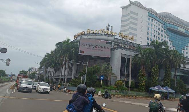 Golden boutique hotel