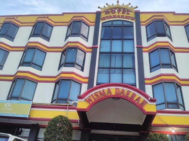Hotel istana ratu