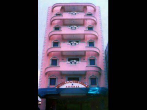 Hotel lautze indah