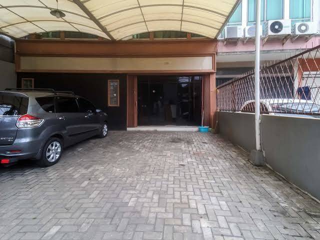 Reddoorz near cideng 2