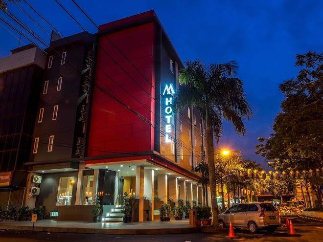 M hotel jakarta